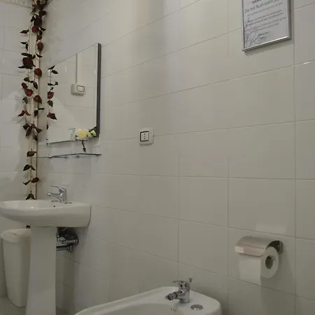 Casa Del Bottone Room〔marina〕 Lägenhet Cagliari